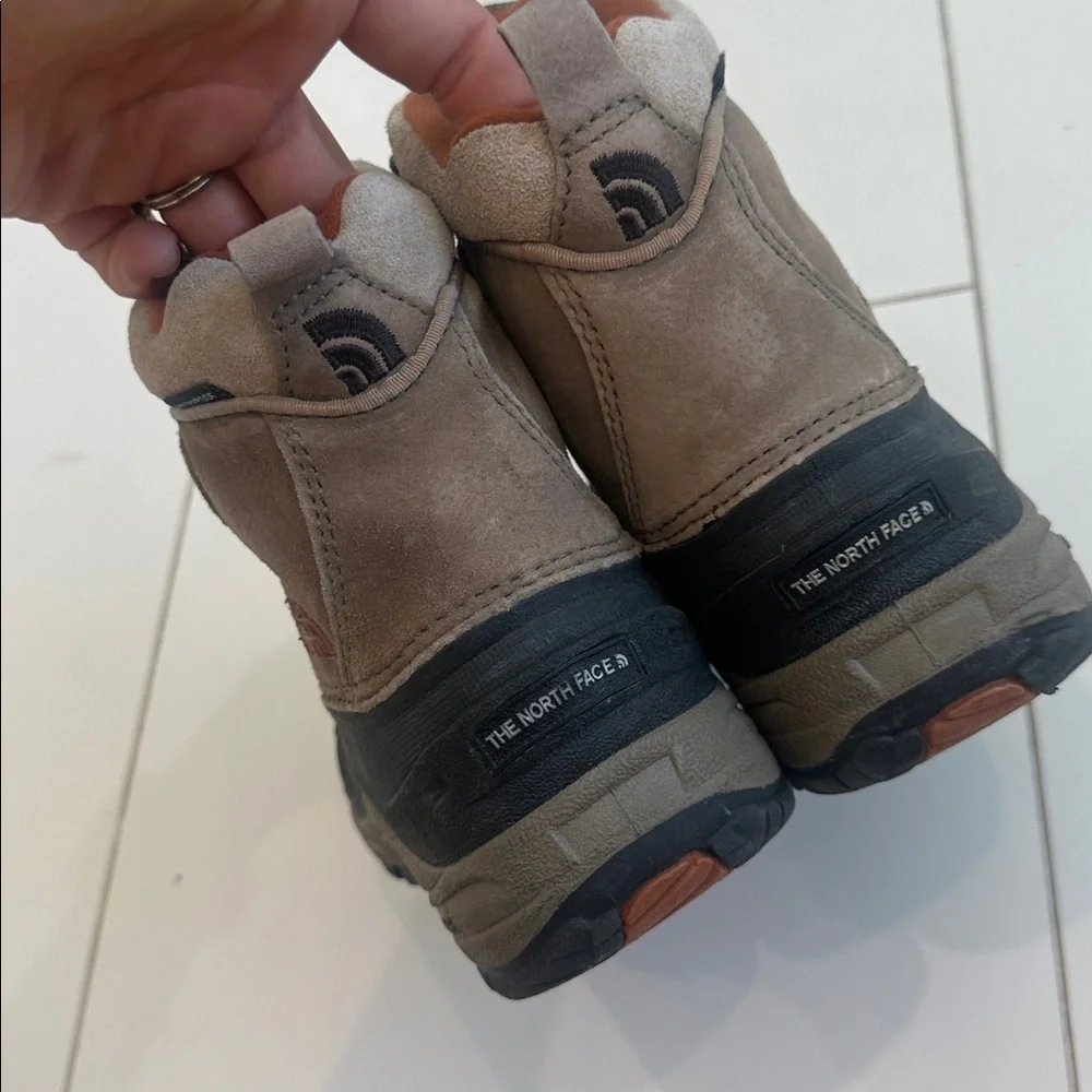 The North Face Kids' Tan and Brown Winter Boots 1 insulated waterproof thermal